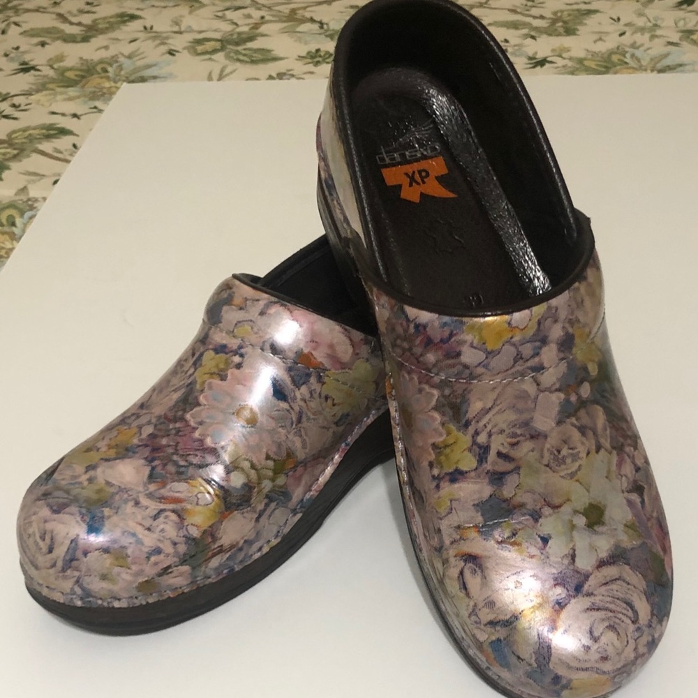 Dansko XP Clogs Women’s Work Shoes